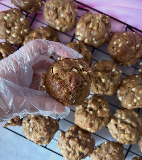 White Chocolate Chunk Cookies